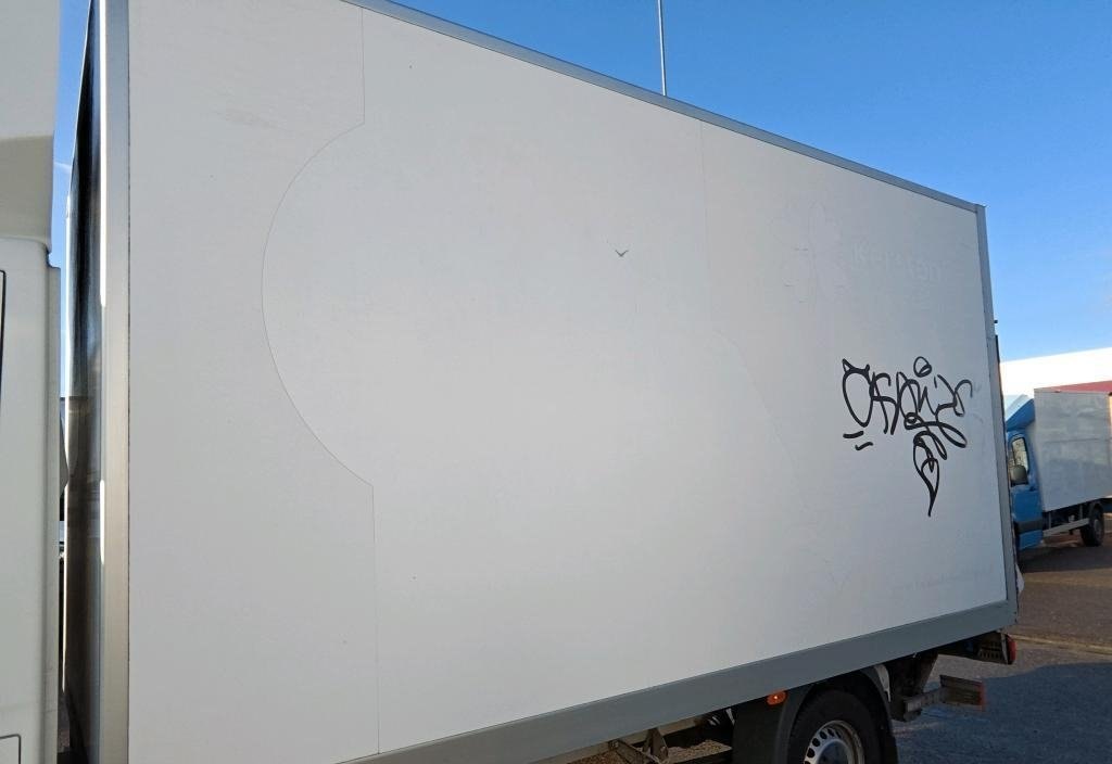 Mercedes-Benz Sprinter 2021 11