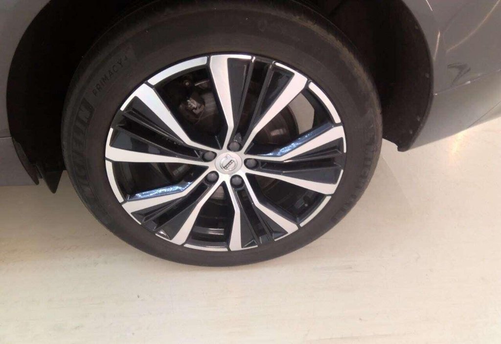 Volvo XC60 2022 7