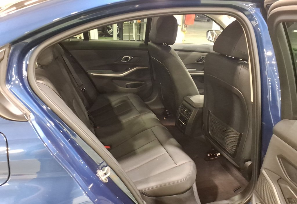 BMW 318d 2021 6