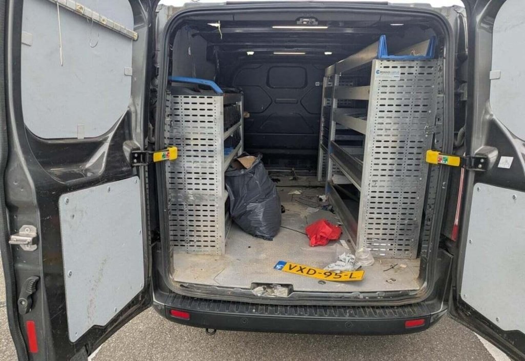Ford Transit 2023 10