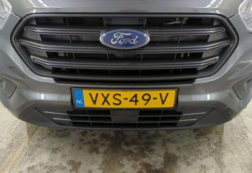 Ford Transit 2023 4