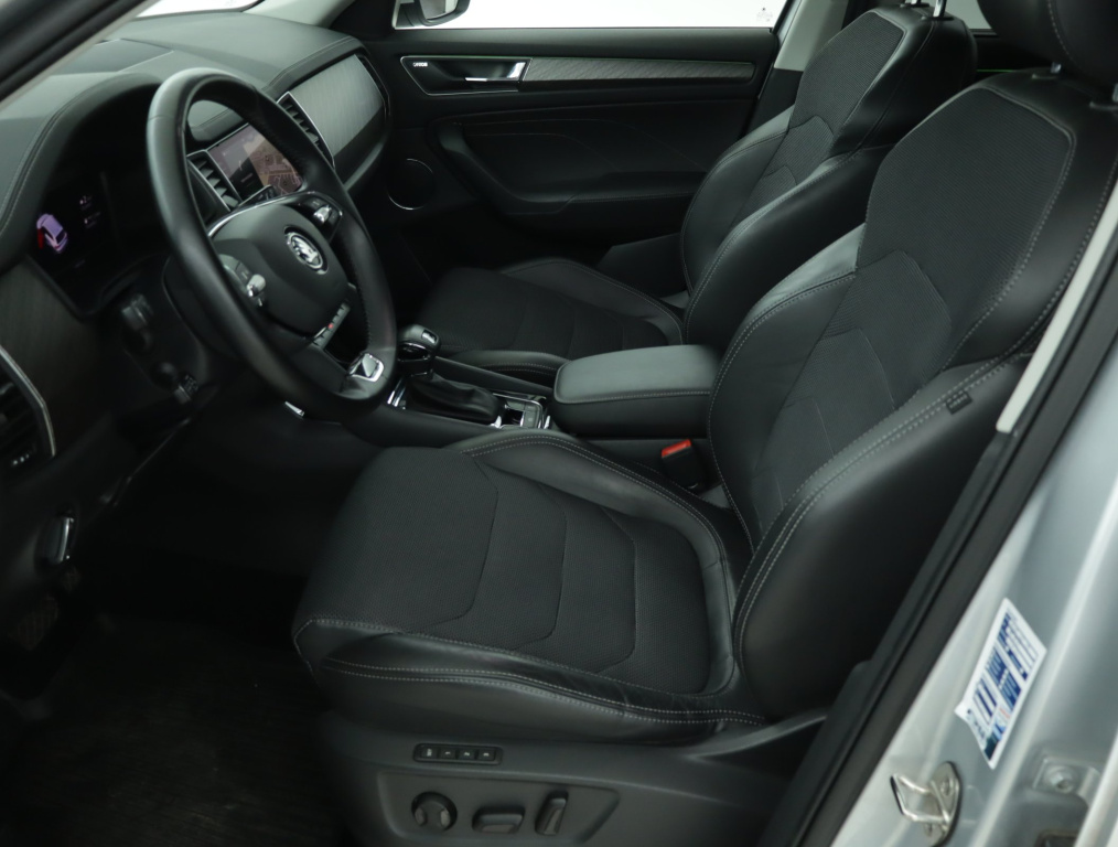 Škoda Kodiaq 2.0 TSI 4x4 2021 13