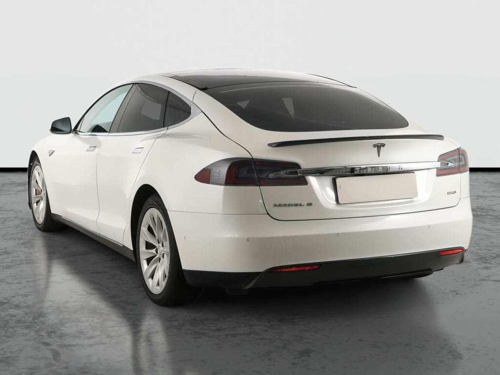 Tesla Model S 4x4 2015 5