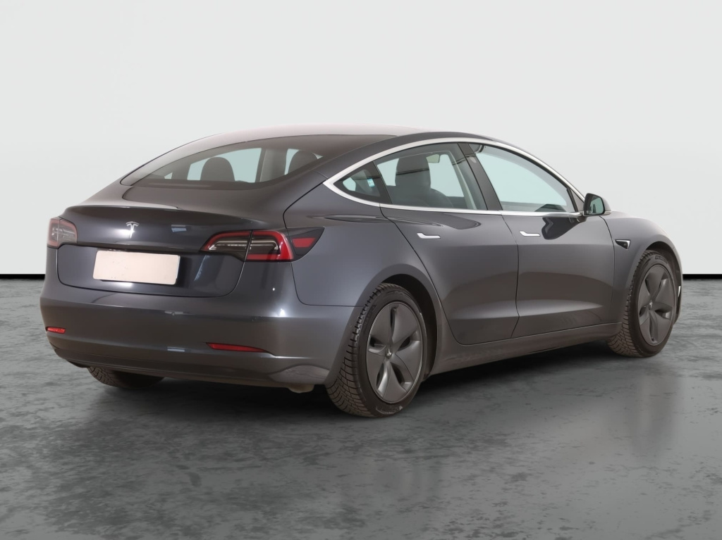 Tesla Model 3 2020 7