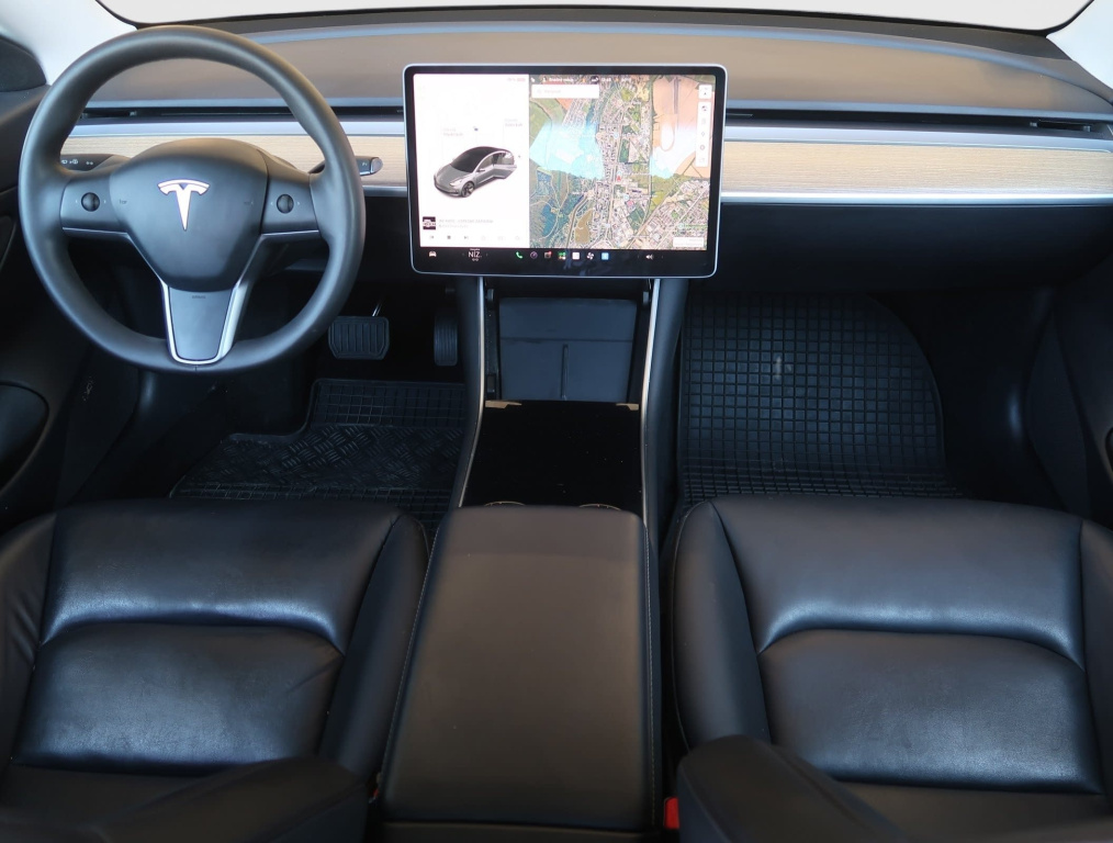 Tesla Model 3 2020 9