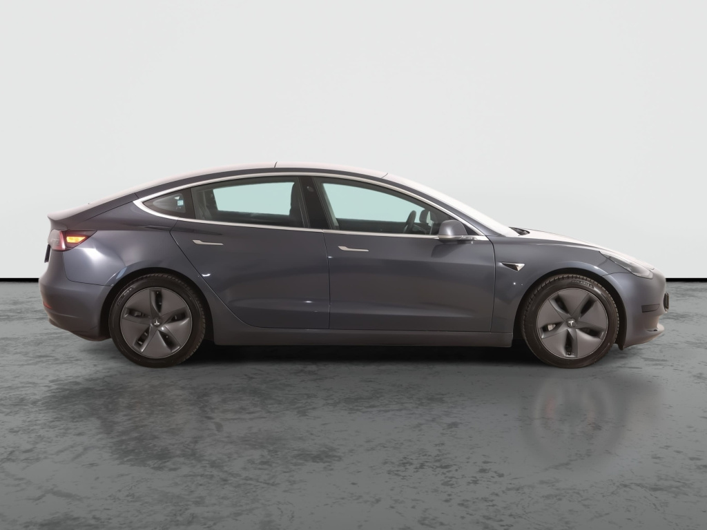 Tesla Model 3 2020 8