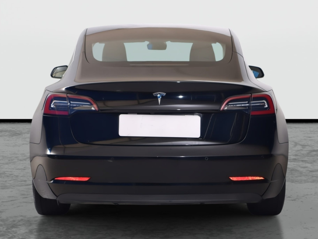 Tesla Model 3 2019 6