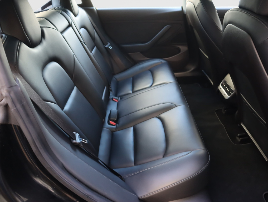 Tesla Model 3 2019 11