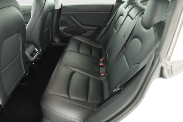 Tesla Model 3 Std Range Plus 52kWh 2020 12