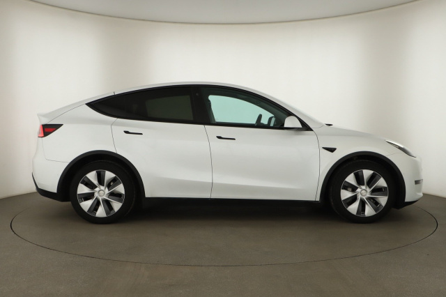 Tesla Model Y Long Range AWD 75kWh 2021 8