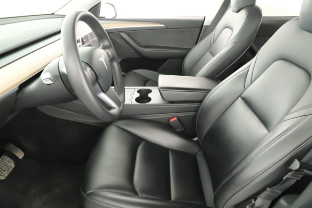 Tesla Model Y Long Range AWD 75kWh 2021 13