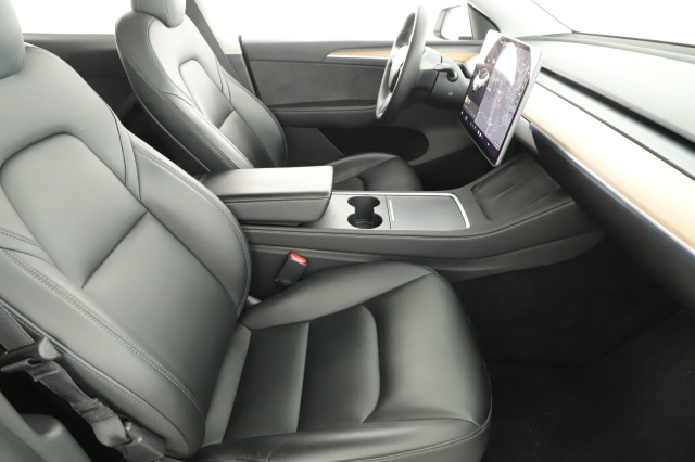 Tesla Model Y Long Range AWD 75kWh 2021 10