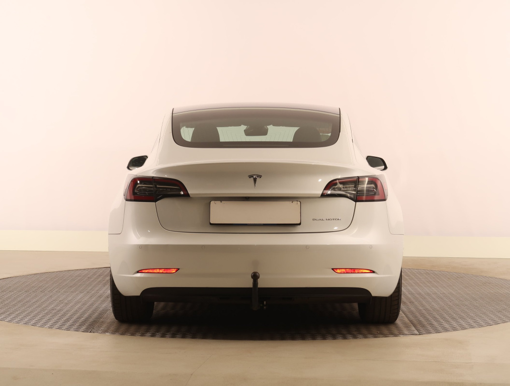 Tesla Model 3 4x4 2020 6