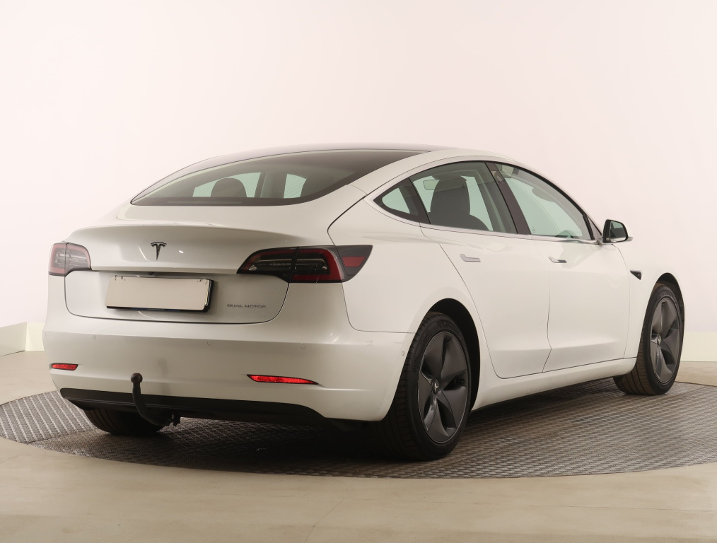 Tesla Model 3 4x4 2020 7