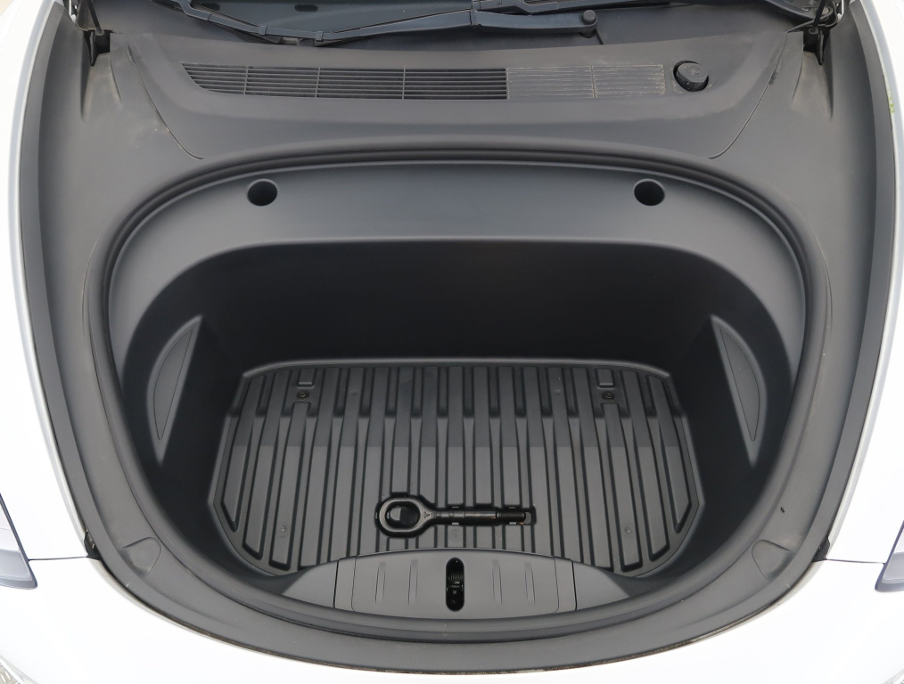 Tesla Model 3 4x4 2020 18