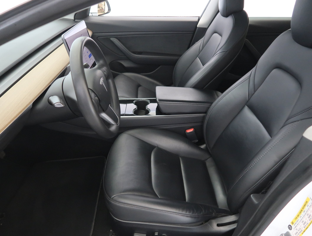 Tesla Model 3 4x4 2020 13