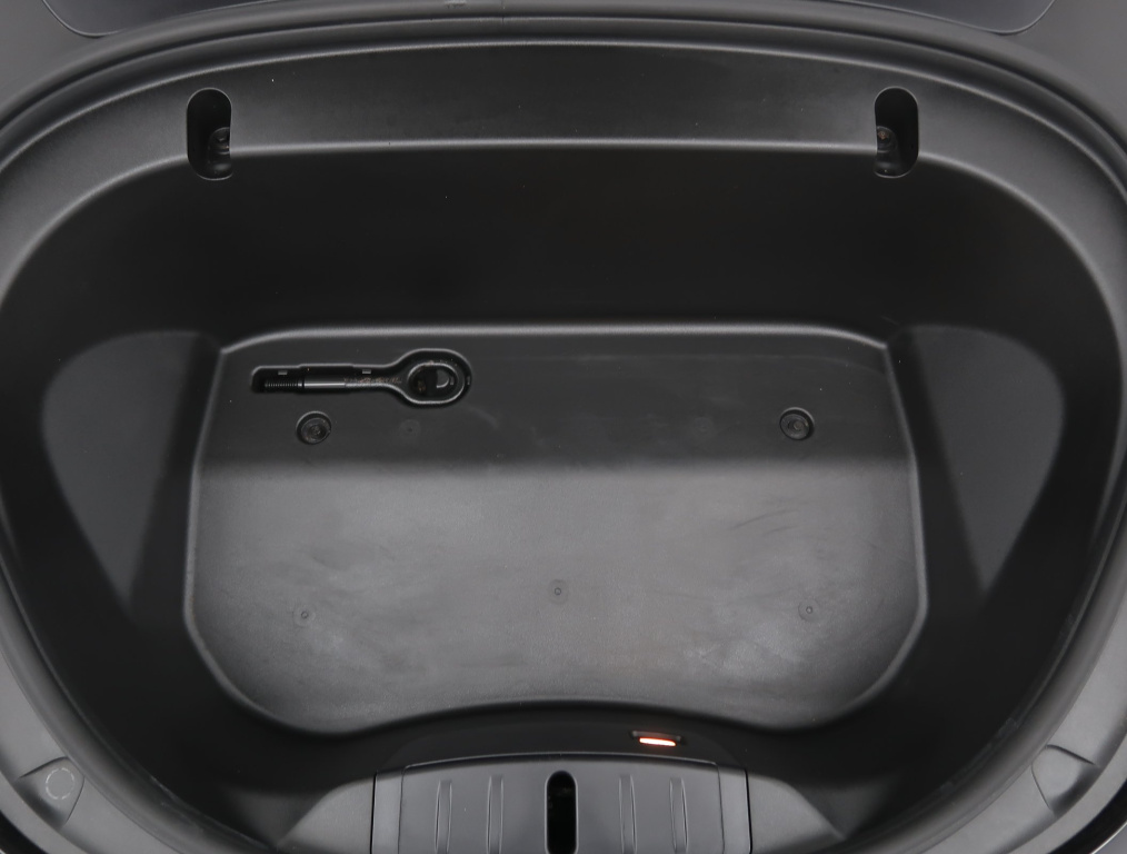 Tesla Model 3 2020 24