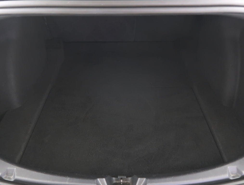 Tesla Model 3 2020 17