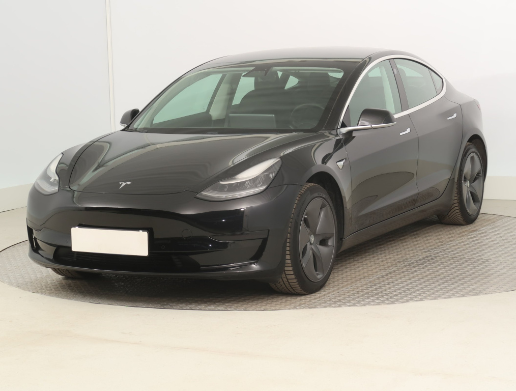 Tesla Model 3 2020 3