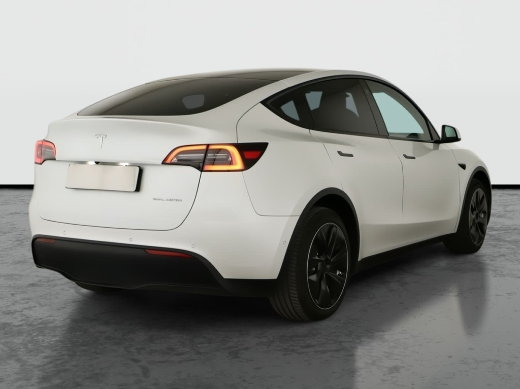 Tesla Model Y 4x4 2022 7