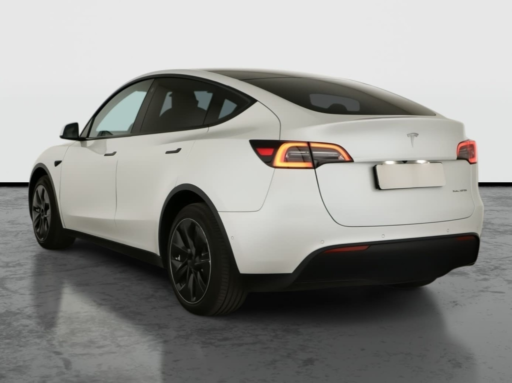 Tesla Model Y 4x4 2022 5