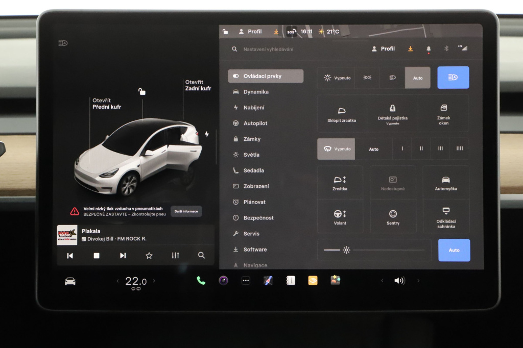 Tesla Model Y 4x4 2022 15