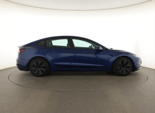 Tesla Model 3 Standard Range LFP 2023 8