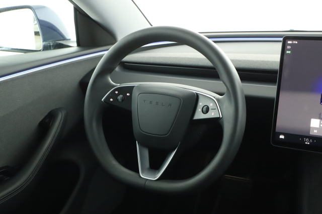 Tesla Model 3 Standard Range LFP 2023 23