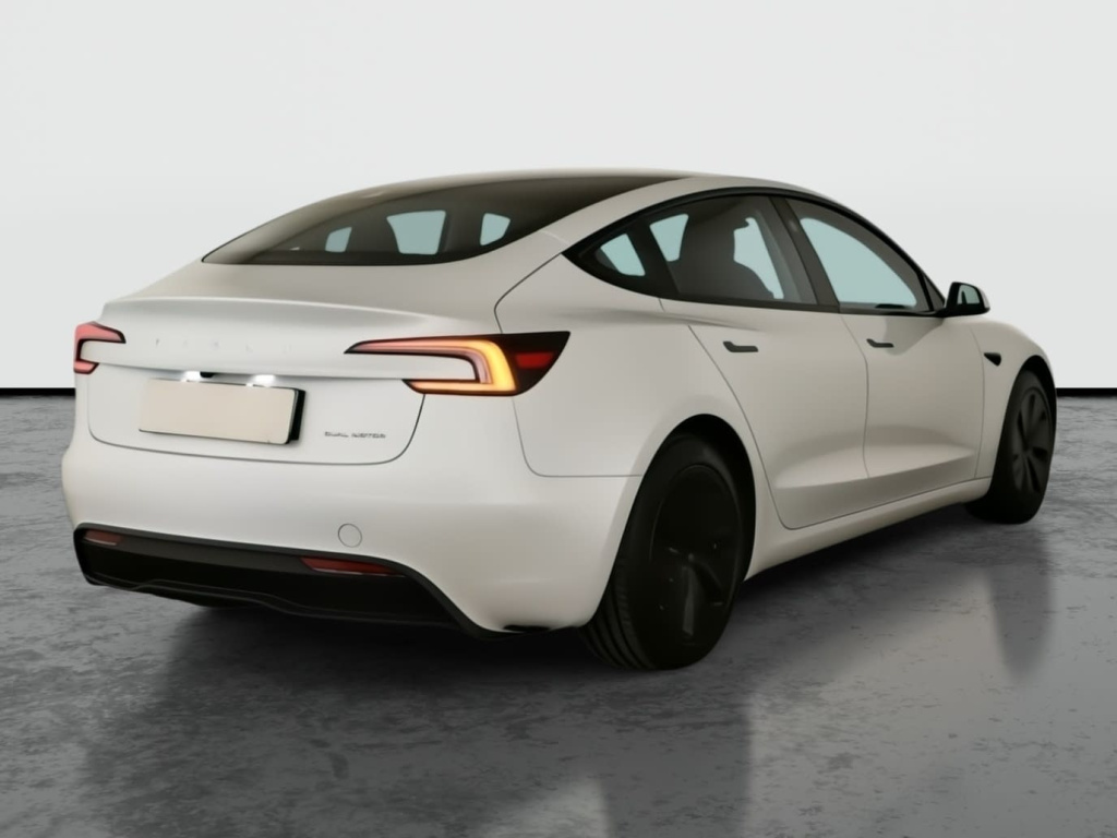 Tesla Model 3 4x4 2024 7