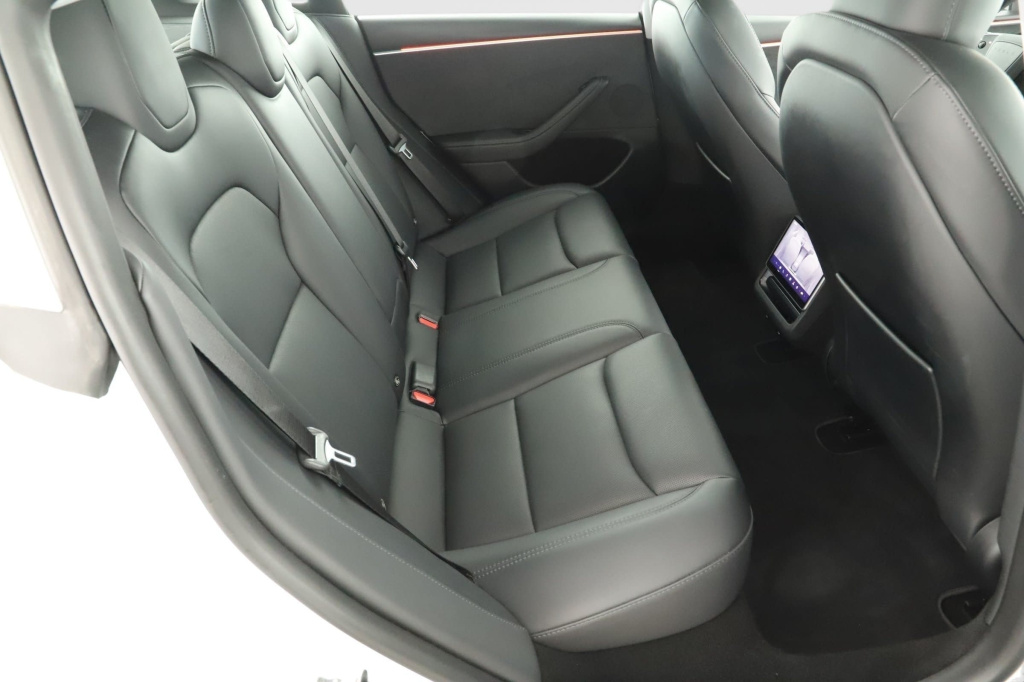 Tesla Model 3 4x4 2024 11