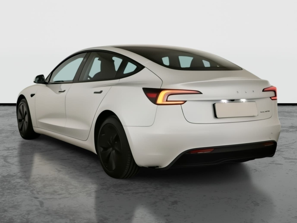 Tesla Model 3 4x4 2024 5