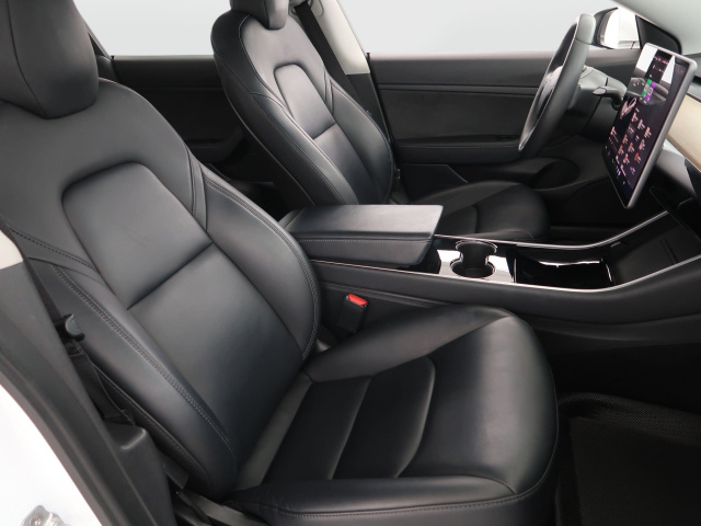 Tesla Model 3 Std Range Plus 52kWh 2020 10