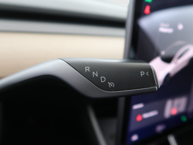 Tesla Model 3 Std Range Plus 52kWh 2020 16