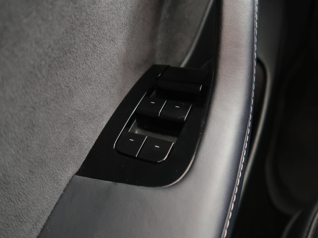 Tesla Model 3 Std Range Plus 52kWh 2020 19