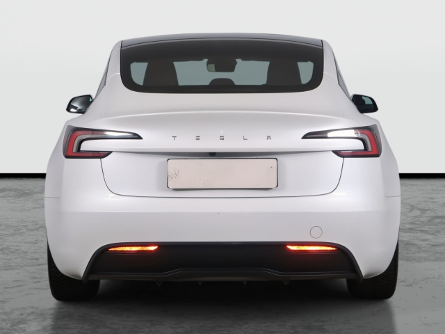 Tesla Model 3 Standard Range LFP 2024 6