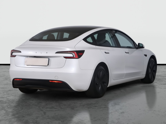 Tesla Model 3 Standard Range LFP 2024 7