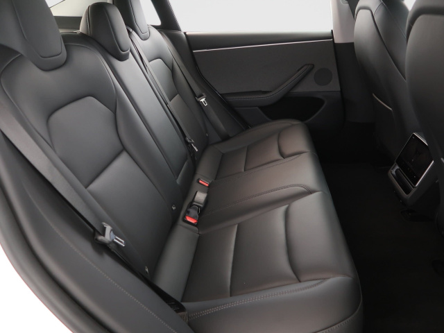 Tesla Model 3 Standard Range LFP 2024 11