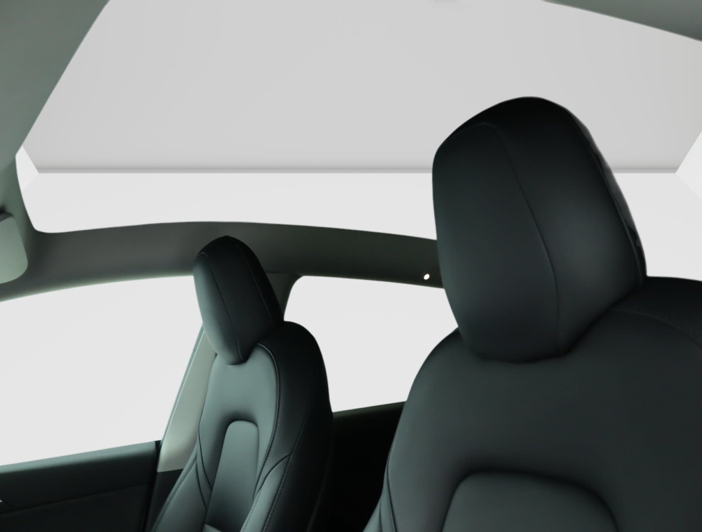 Tesla Model Y 4x4 2022 18