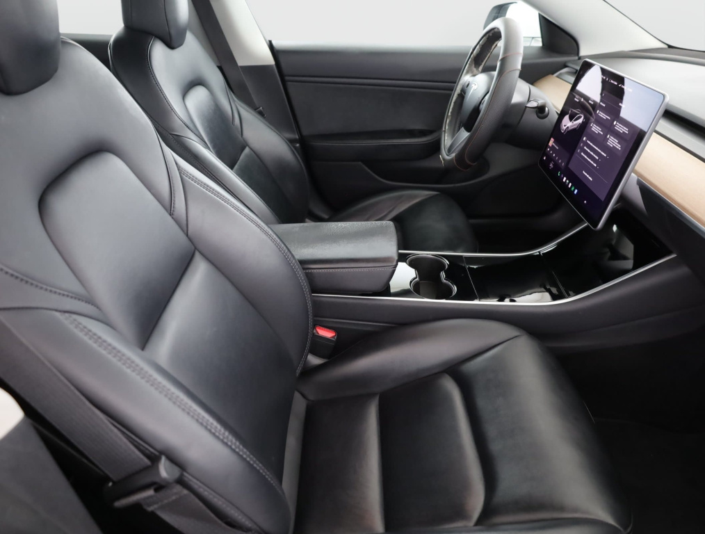 Tesla Model 3 4x4 2019 10