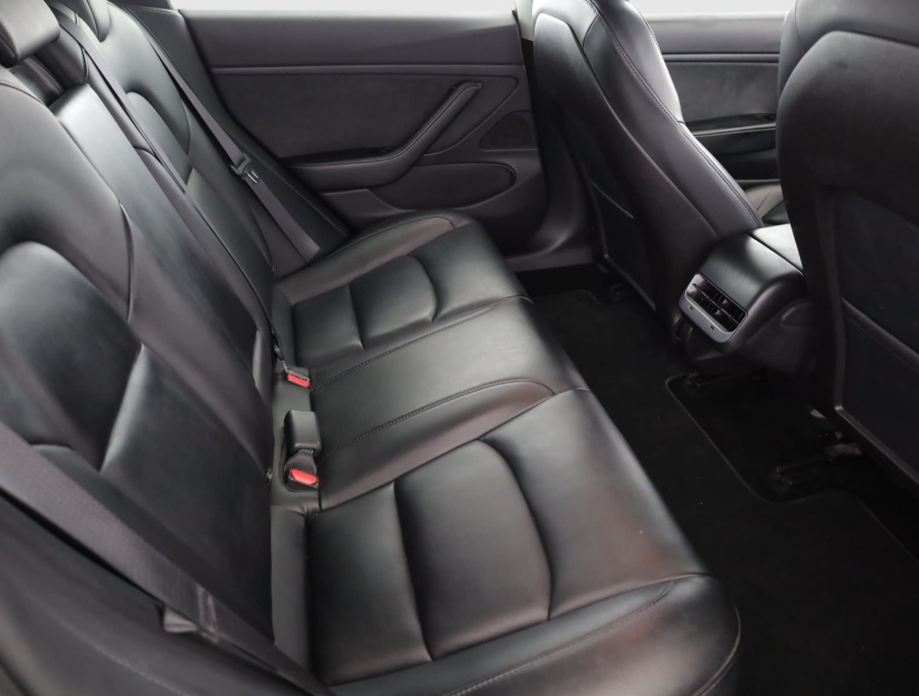 Tesla Model 3 4x4 2019 11