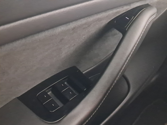 Tesla Model 3 Long Range 4WD 82kWh 2019 24
