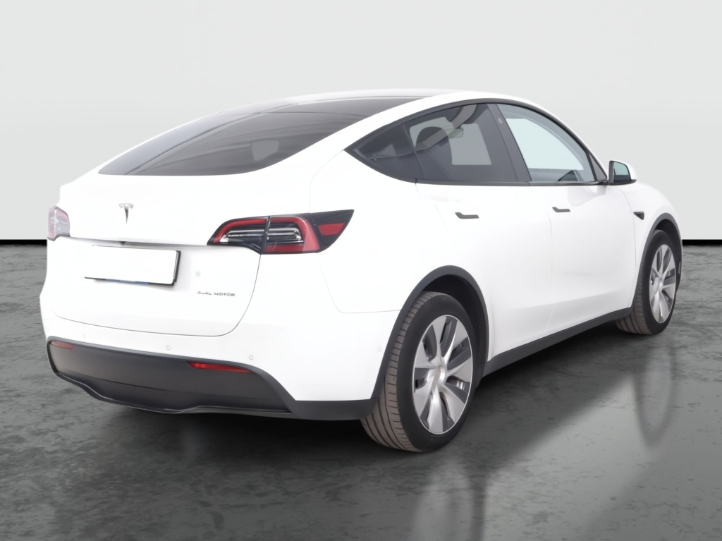 Tesla Model Y 4x4 2022 7