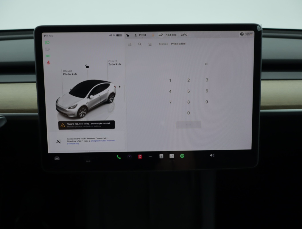 Tesla Model Y 4x4 2022 19