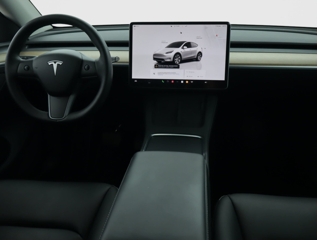 Tesla Model Y 4x4 2022 9