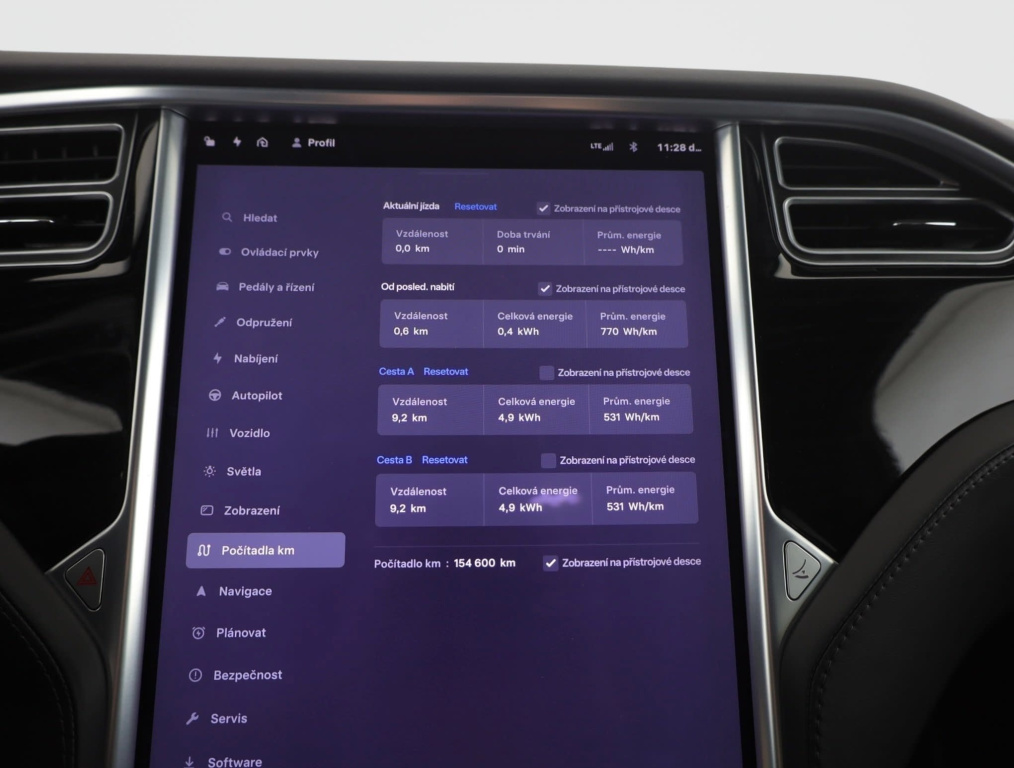 Tesla Model X 4x4 2018 15