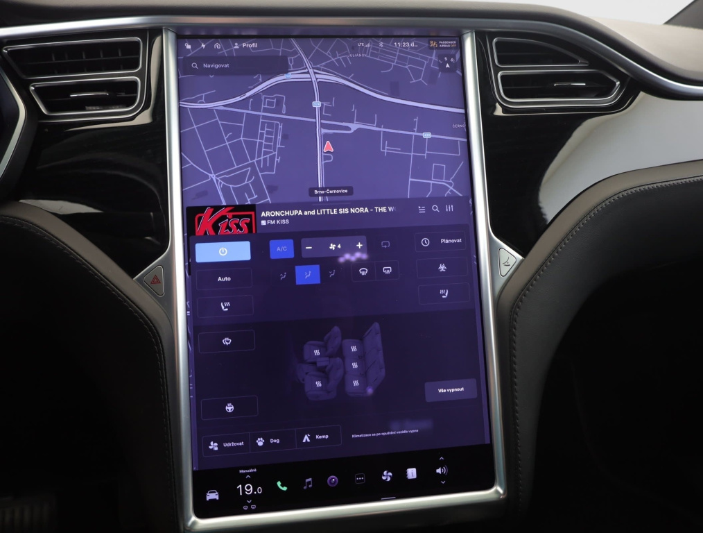 Tesla Model X 4x4 2018 17