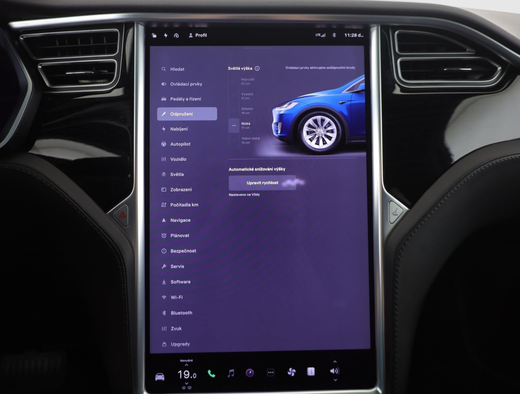 Tesla Model X 4x4 2018 20