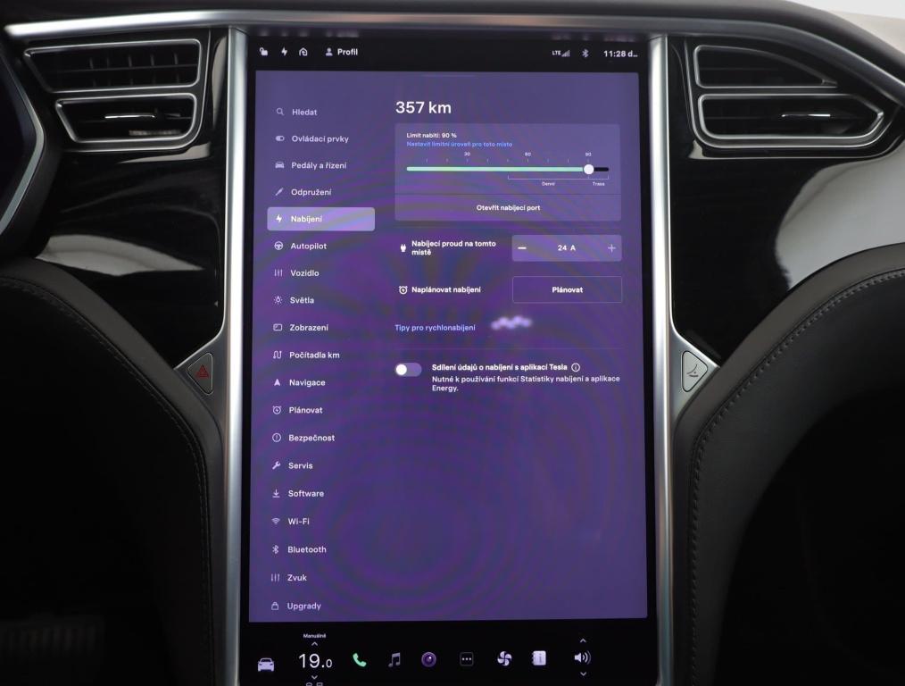 Tesla Model X 4x4 2018 21