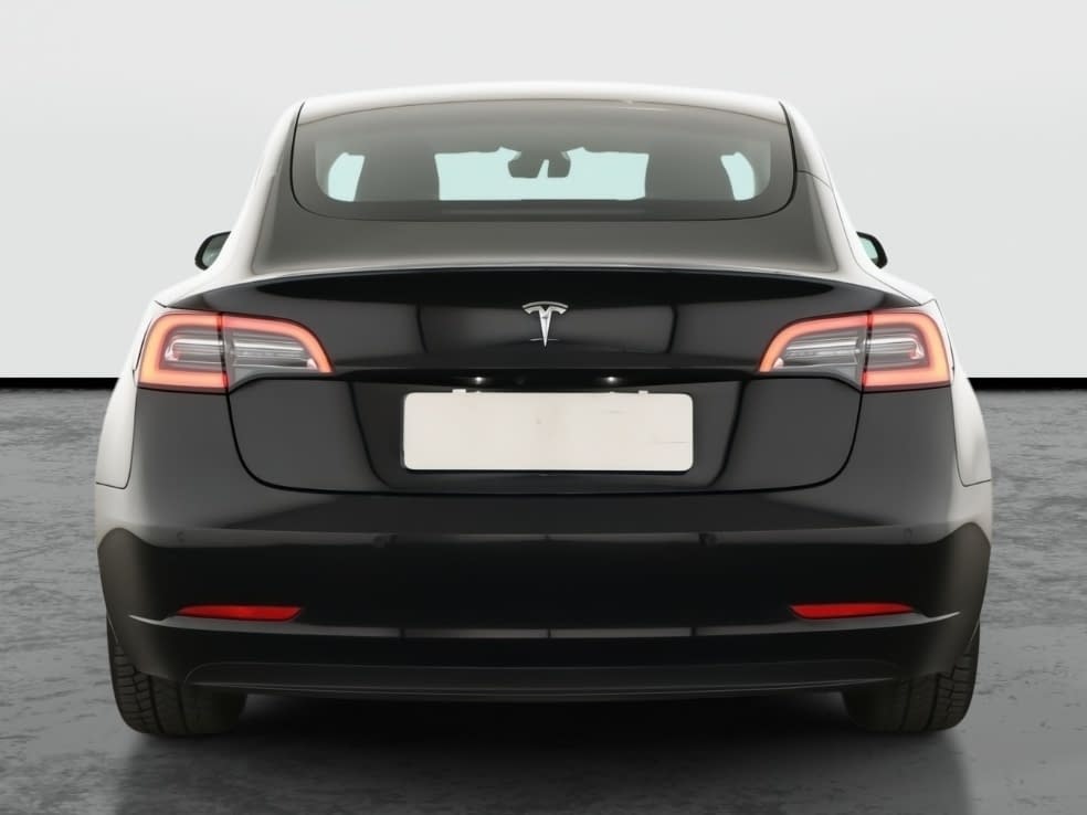 Tesla Model 3 2021 6