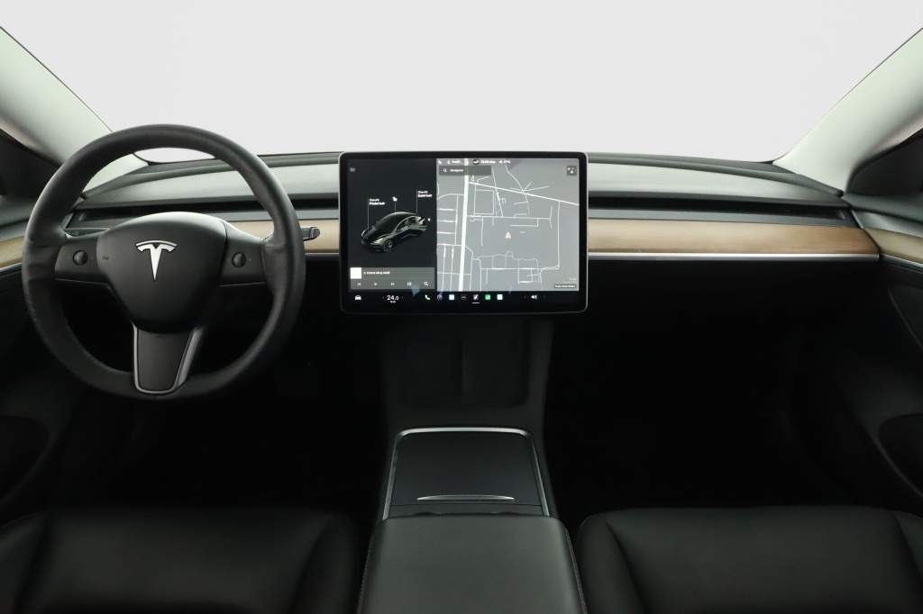 Tesla Model 3 2021 9